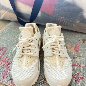 Nike Women's Shoes in Cream and White